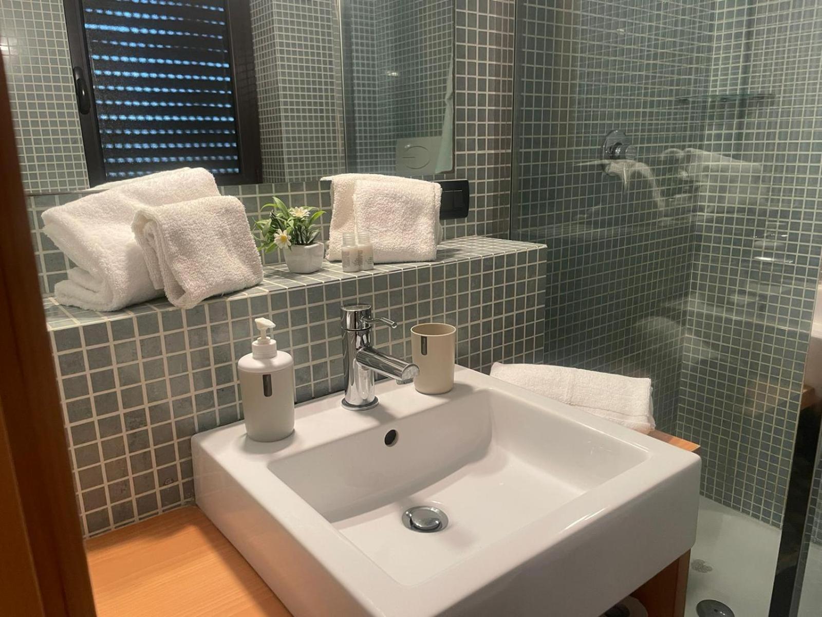 Garibaldi Sea Suites Trapani Exteriör bild