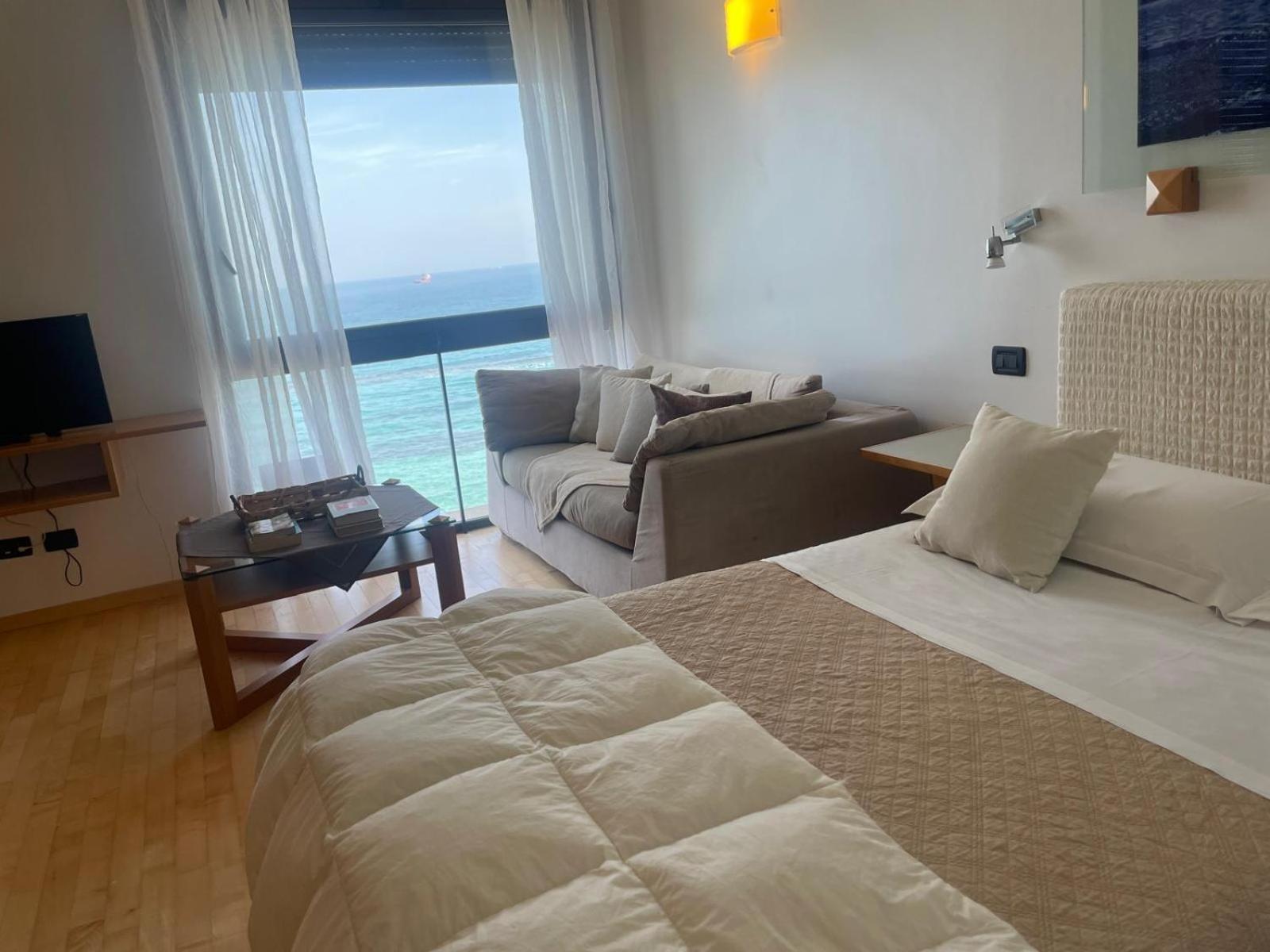 Garibaldi Sea Suites Trapani Exteriör bild