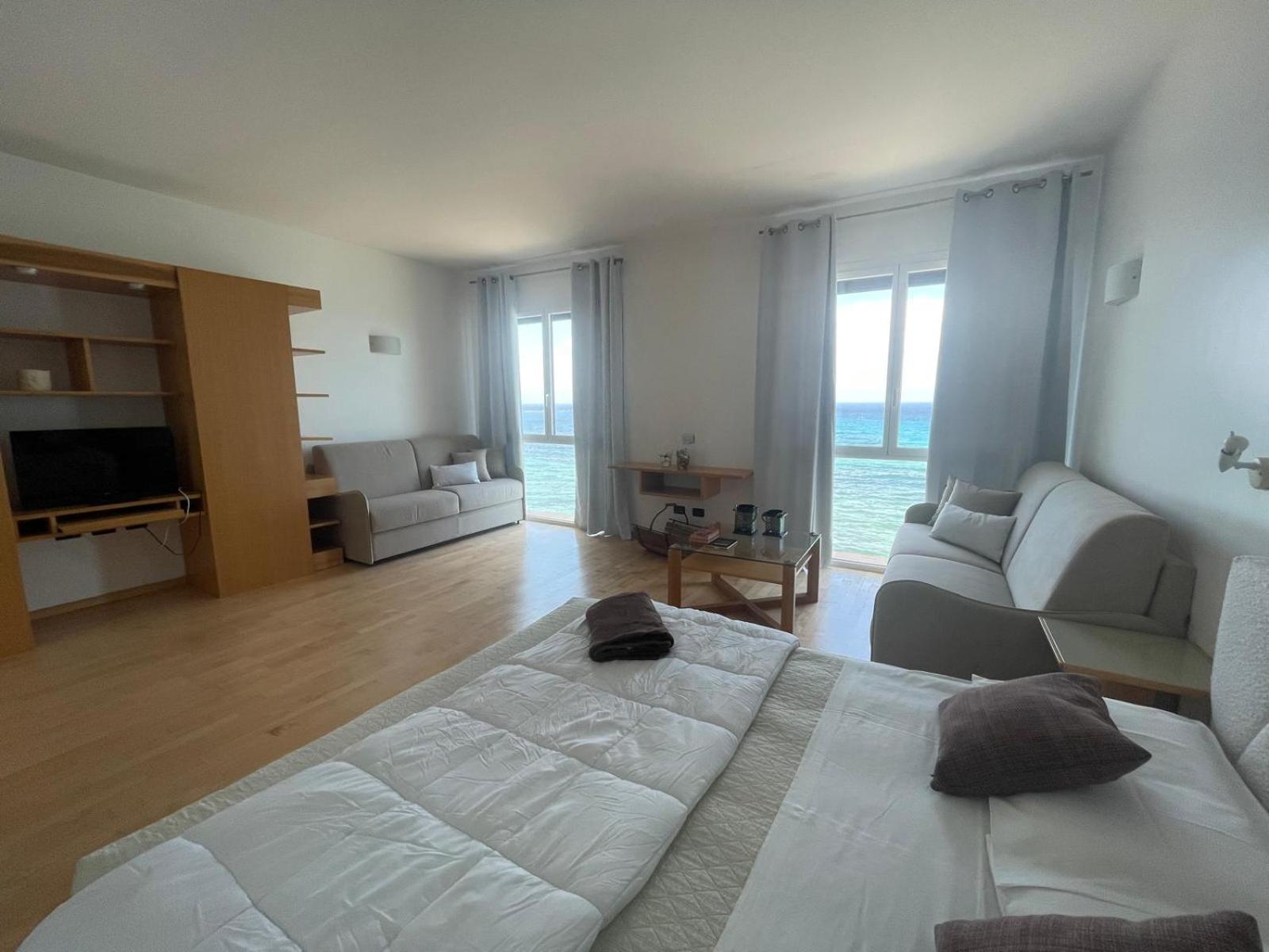 Garibaldi Sea Suites Trapani Exteriör bild