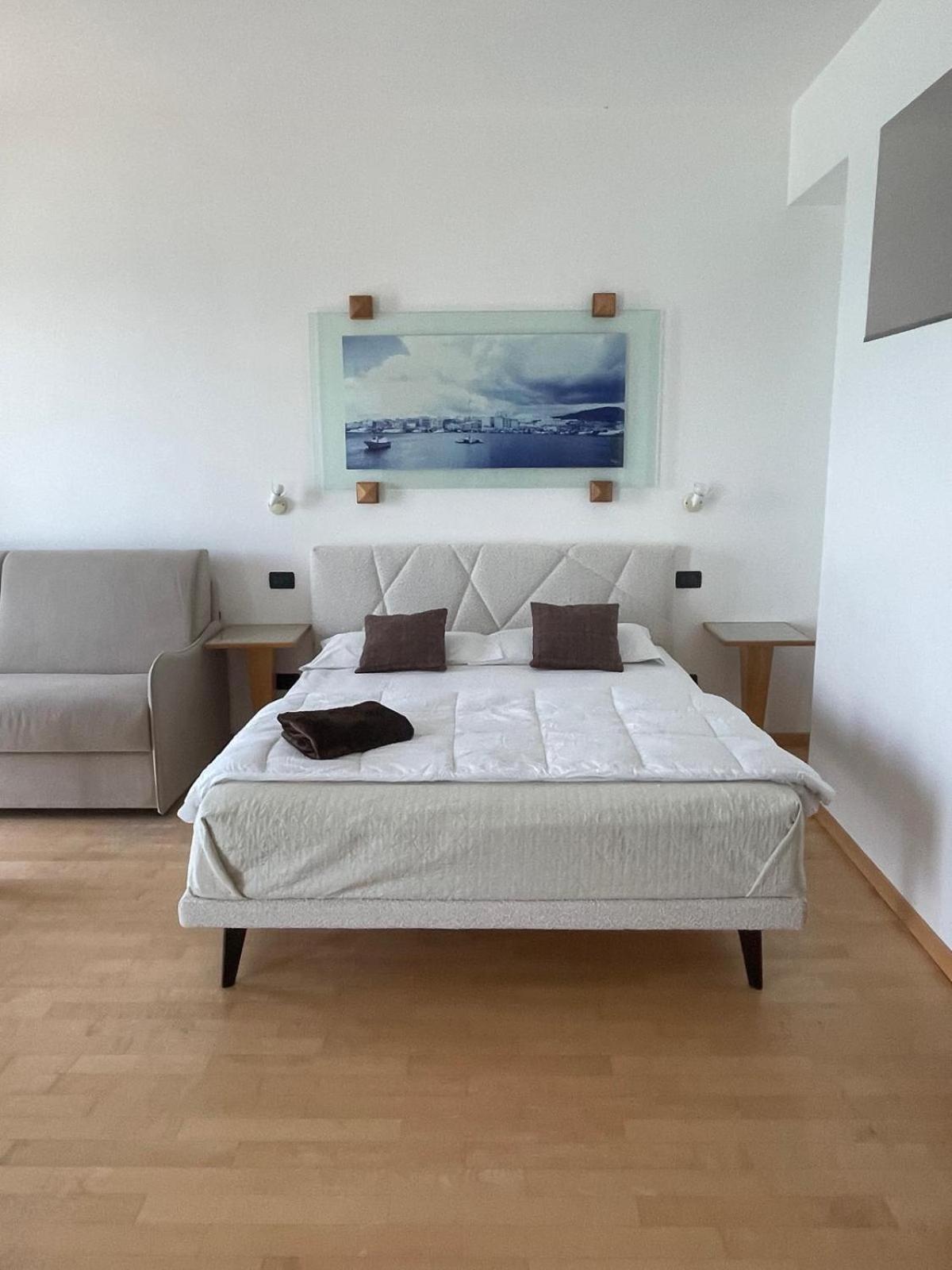 Garibaldi Sea Suites Trapani Exteriör bild